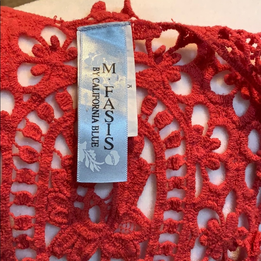 Sz L Ruffle layered Top - Picture 4 of 5